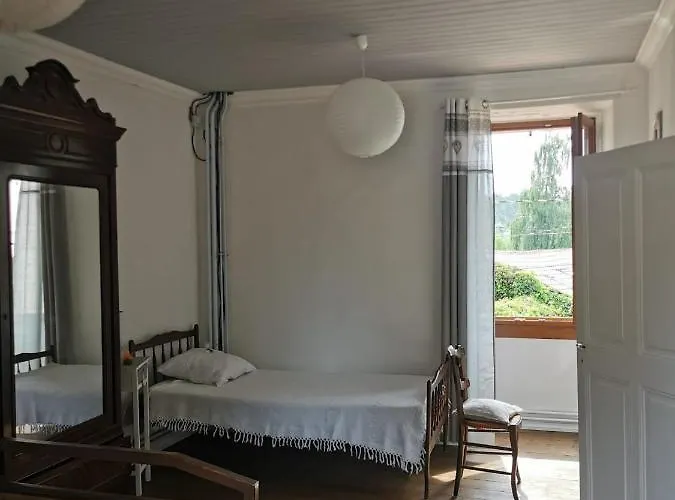 L Oustal Du Malbernat Casa de Férias *